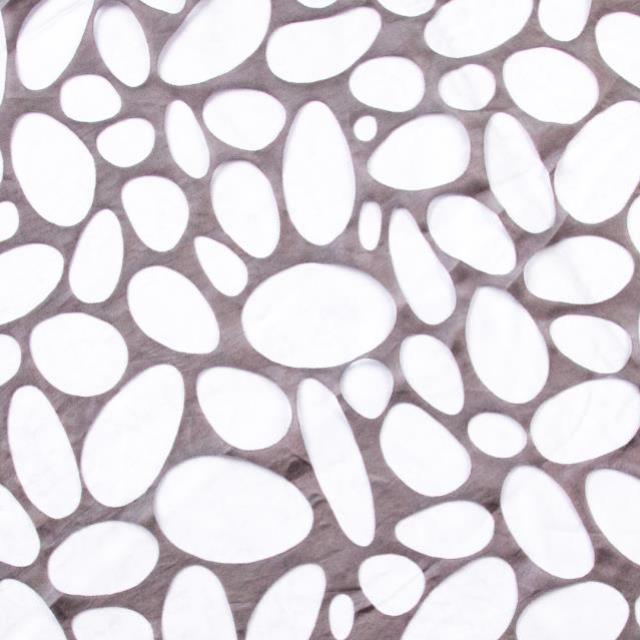 Rental store for Mantel - Pebbles Negro  90x156   1364 in San Juan PR