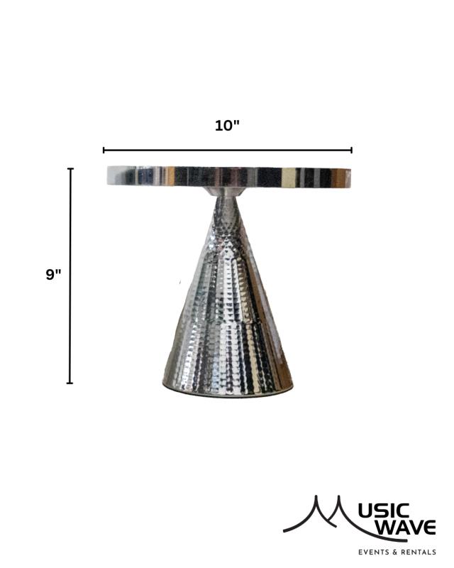 Rental store for Cake Stand - Silver  Medium  9 A y 10 D in San Juan PR