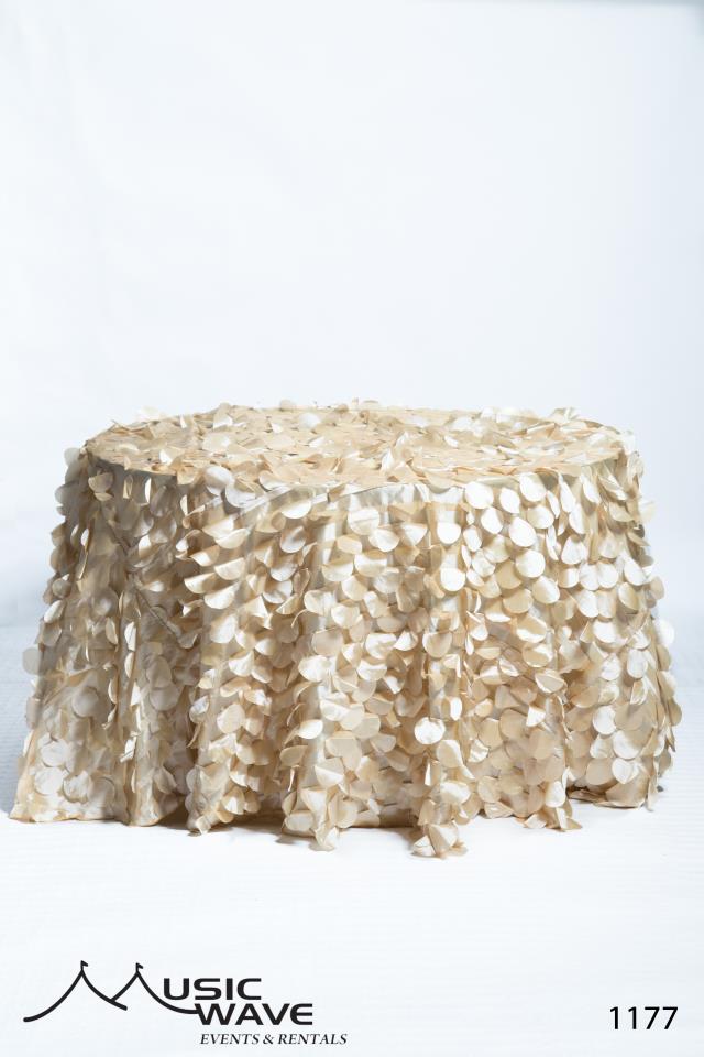 Rental store for Linen - Dennisse Dorado  90x132   1177 in San Juan PR